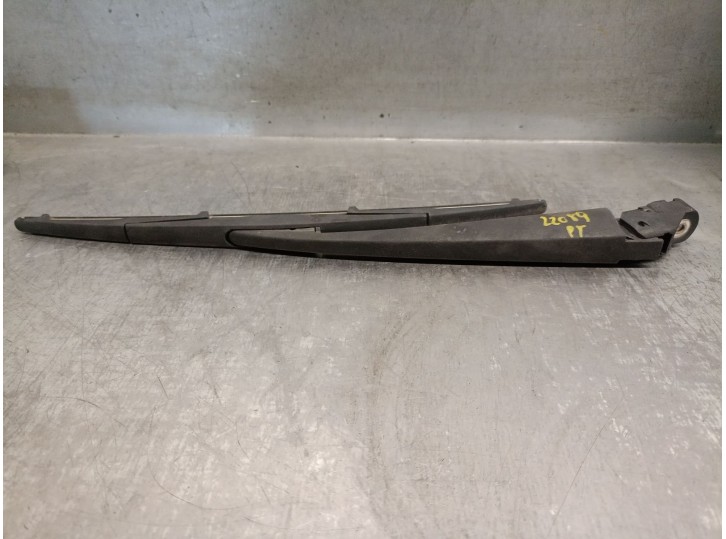 Recambio de brazo limpia trasero para mazda cx-30 (dm) skyactiv-x m hybrid referencia OEM IAM BCWK67421A BCWK67421A 