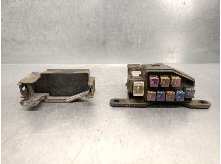 Recambio de caja reles / fusibles para ford ranger (es) 2.5 tdci cat referencia OEM IAM 1454421 1454421 