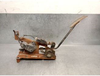 Recambio de potenciometro pedal para ford ranger (es) 2.5 tdci cat referencia OEM IAM 4387561 4387561 