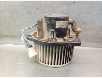 Recambio de motor calefaccion para nissan terrano ii (r20) 2.7 tdi 4wd referencia OEM IAM 272200F000 272200F000 0130111563 BOSCH