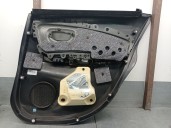 Recambio de guarnecido puerta trasera izquierda para toyota yaris (_p13_) 1.5 (nsp131_) referencia OEM IAM 676400DE0026 676400DE