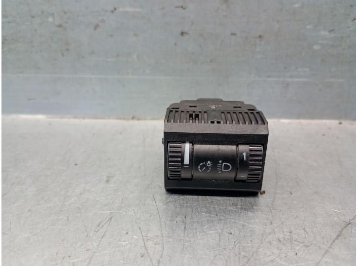 Recambio de mando para volkswagen polo v (6r1, 6c1) 1.6 tdi referencia OEM IAM 6R0941333 6R0941333 