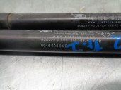 Replacement trunk / tailgate strut dampers for Dacia Duster Ambiance 4x2 OEM IAM reference 904520004R 