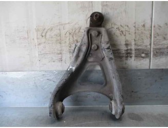 Recambio de brazo suspension inferior delantero izquierdo para renault 19 hatchback (b/c53) referencia OEM IAM 8200737134 1558 