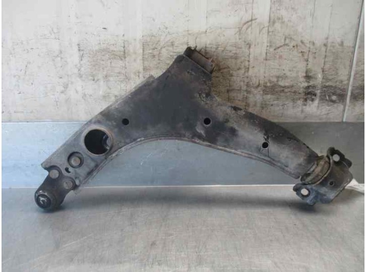 Recambio de brazo suspension inferior delantero derecho para daewoo lanos 1.5 cat referencia OEM IAM 0B21D 