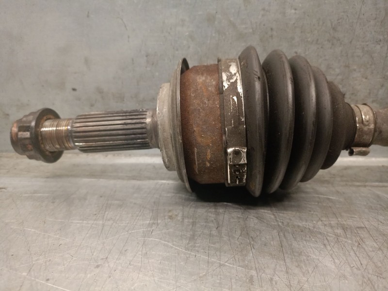 Recambio de transmision delantera derecha para toyota yaris (_p13_) 1.5 (nsp131_) referencia OEM IAM 434100D510C 434100D510 