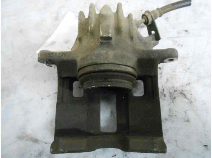 Replacement right front brake caliper for Peugeot 406 Berlina (S1/S2) 1.8 CAT OEM IAM reference 4401A1 3285 