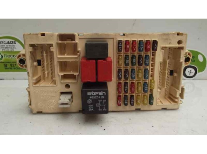 Recambio de caja reles / fusibles para alfa romeo 147 (190) 1.9 jtd distinctive referencia OEM IAM 467463750 501208570090 