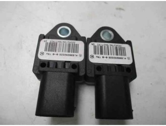 Recambio de sensor airbag para mercedes-benz clase a (w169) 1.5 cat referencia OEM IAM A1698202226 A1698202226 TRW