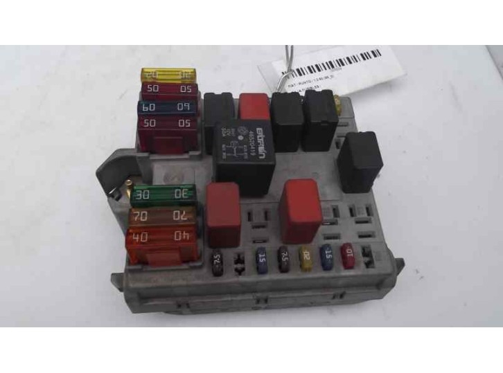 Recambio de caja reles / fusibles para fiat punto berlina (188) 1.2 cat referencia OEM IAM 46760255 A659 DELPHI