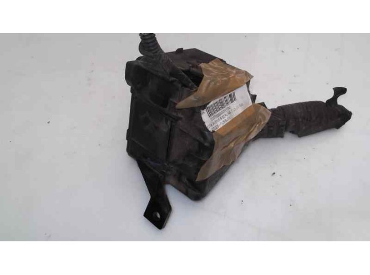 Recambio de caja reles / fusibles para toyota avensis berlina (t 22) 2.0 turbodiesel cat referencia OEM IAM 69984 