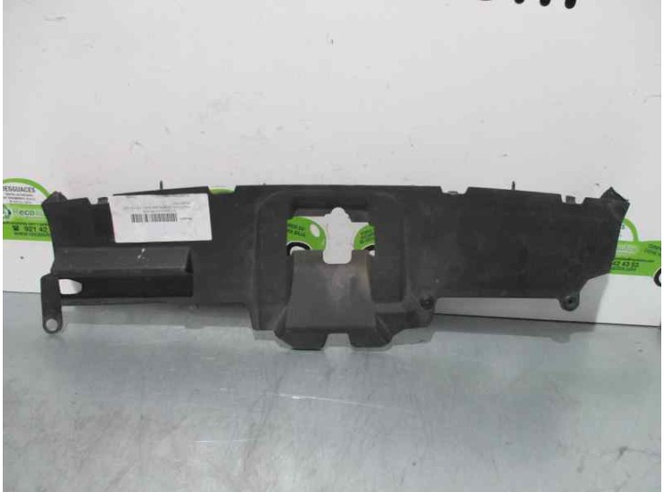 Recambio de moldura para ford focus berlina (cak) 1.6 16v cat referencia OEM IAM PLASTICO CAPO 