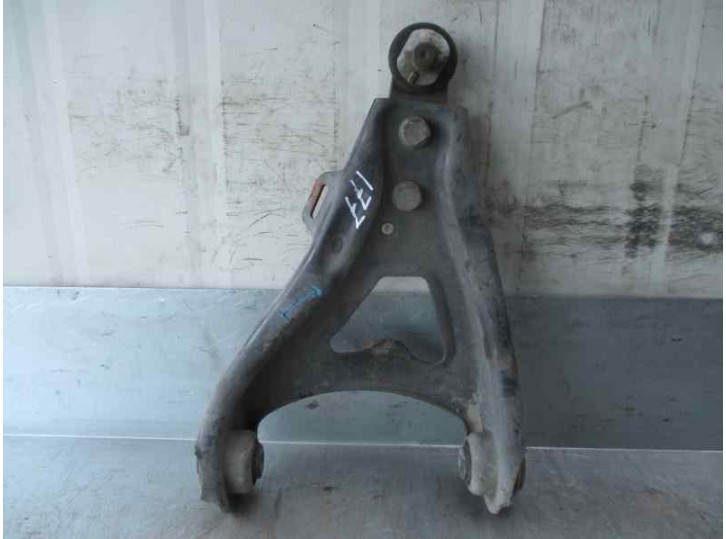 Recambio de brazo suspension inferior delantero izquierdo para renault megane i scenic (ja0) 1.6 16v kaleido referencia OEM IAM 