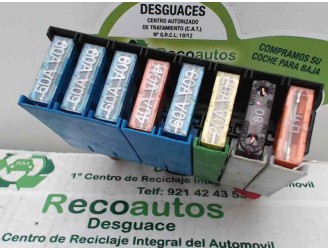 Recambio de caja reles / fusibles para opel astra g berlina 1.6 16v referencia OEM IAM 90589541 9684656AMP 