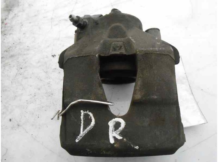 Replacement front right brake caliper for Volkswagen Caddy KA/KB (2K) 2.0 SDI OEM IAM reference 1K0615124D 