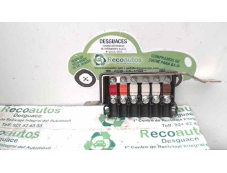 Recambio de tapa fusibles para renault fluence expression referencia OEM IAM 15044236230110104705 