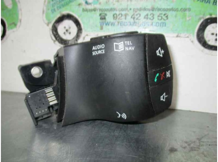 Recambio de mando radio volante para renault fluence expression referencia OEM IAM 25550JY01B 
