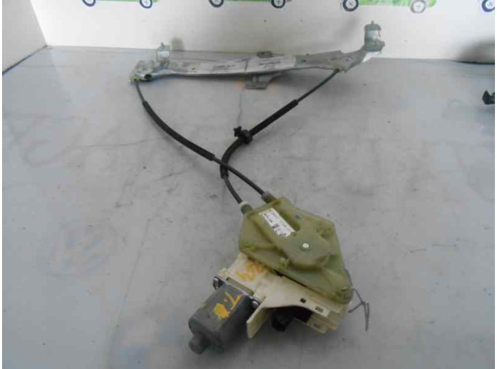 Recambio de elevalunas trasero izquierdo para renault fluence expression referencia OEM IAM 827310012R 2 PINES 4 PUERTAS