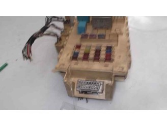 Recambio de caja reles / fusibles para toyota yaris (ncp1/nlp1/scp1) 1.4 d-4d expo referencia OEM IAM 253231 9098702021 DENSO