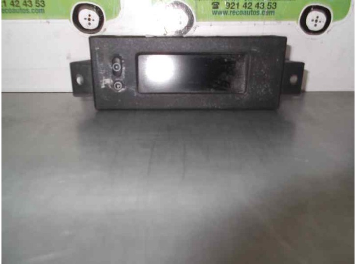Recambio de pantalla multifuncion para opel combo (corsa c) familiar referencia OEM IAM 13208191 