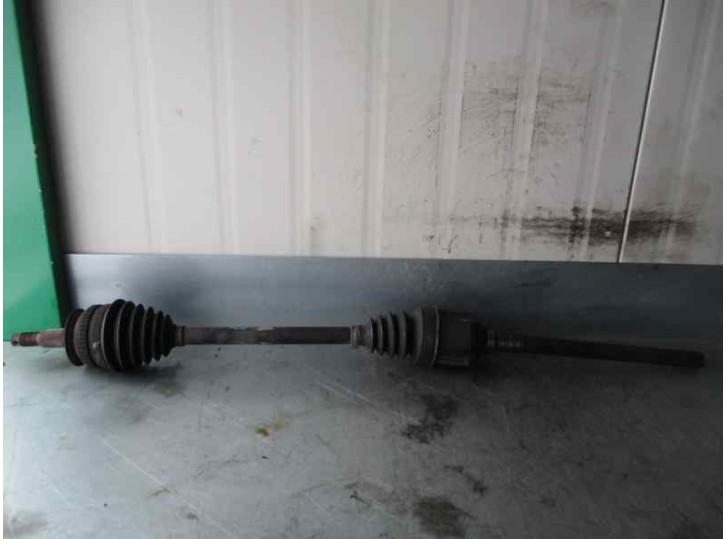 Recambio de transmision delantera derecha para chrysler voyager (rg) 3.3 grand voyager limited awd referencia OEM IAM P046419328