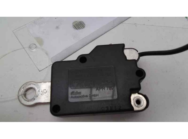 Recambio de antena para mercedes-benz clase cl (w215) coupe 500 (215.375) referencia OEM IAM 2208201489 FILTRO RUIDO ANTENA 