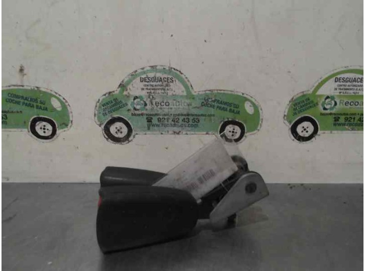 Recambio de enganche cinturon para saab 9-3 berlina 2.2 tid se referencia OEM IAM 5010335  5 PUERTAS