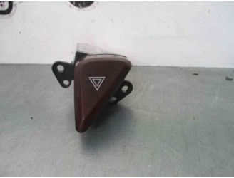 Recambio de warning para mitsubishi space wagon (n80/n90) 2.4 family referencia OEM IAM MR346674  