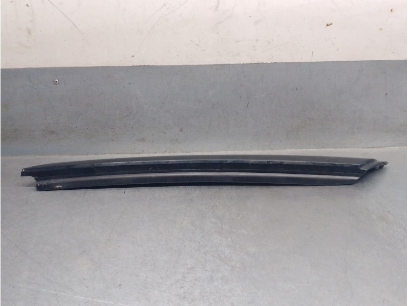 Recambio de molduras delanteras para mini mini countryman (f60) cooper referencia OEM IAM 7390104 51137390104 