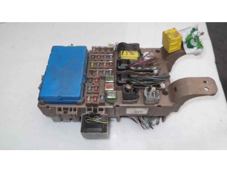 Recambio de caja reles / fusibles para toyota corolla (e12) 2.0 d-cat referencia OEM IAM MB2323008521 DENSO MB2323008521