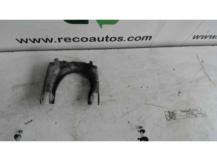 Recambio de brazo suspension superior delantero derecho para peugeot 407 st sport referencia OEM IAM 3521J8 