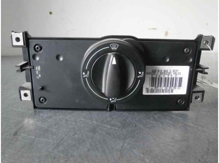 Replacement heating / air conditioning control for Seat Cordoba Berlina (6K2) 1.6 OEM IAM reference 6K0819045C 