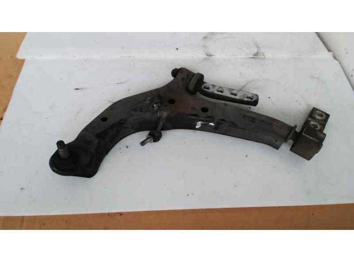 Recambio de brazo suspension inferior delantero izquierdo para nissan almera tino (v10m) 2.2 16v turbodiesel cat referencia OEM 