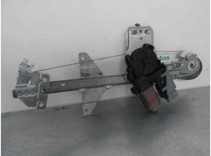 Replacement rear left window regulator for Peugeot 307 (S1) XT OEM IAM reference 400585L 6 PINS 5 DOORS.