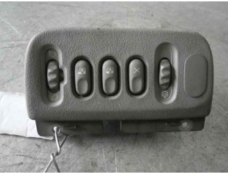 Recambio de mando elevalunas delantero izquierdo para renault megane i scenic (ja0) 1.9dti alize referencia OEM IAM 7700432429 