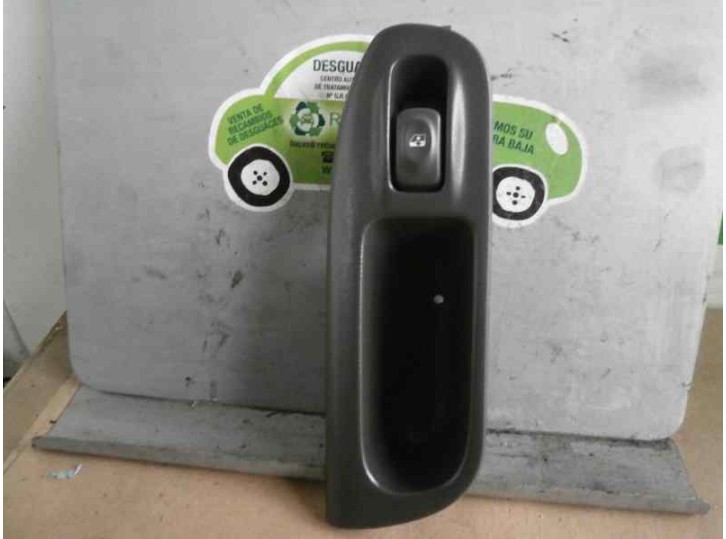 Recambio de mando elevalunas delantero derecho para renault megane i scenic (ja0) 1.6 16v kaleido referencia OEM IAM K4MB701 K4M