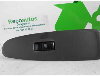 Recambio de mando elevalunas delantero derecho para hyundai elantra (xd) 2.0 cat referencia OEM IAM 9357820000 