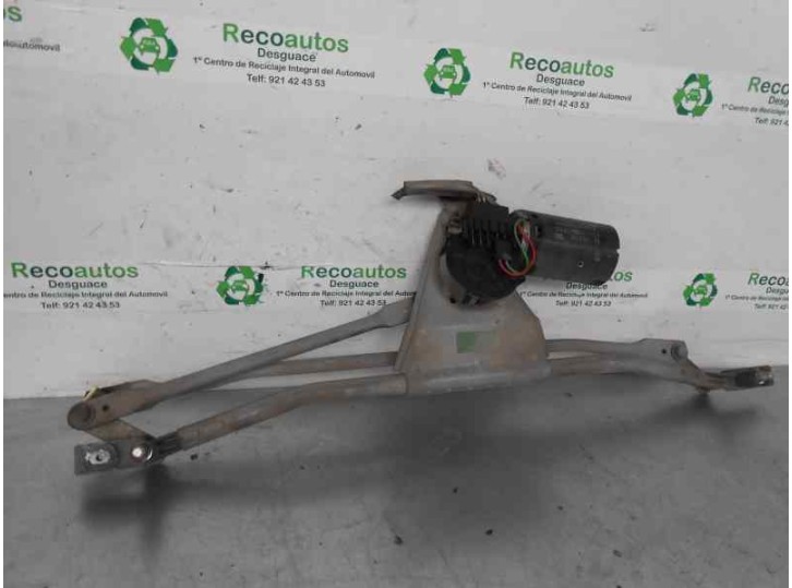 Replacement front wiper motor for Volvo Series 460 1.9 Turbodiesel OEM IAM reference 3412182 