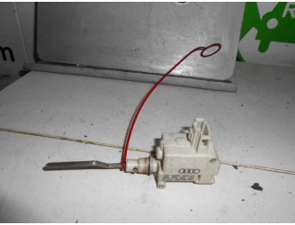 Recambio de motor tapa deposito combustible para audi a6 berlina (4b2) 2.5 v6 24v tdi referencia OEM IAM 4B0062153  