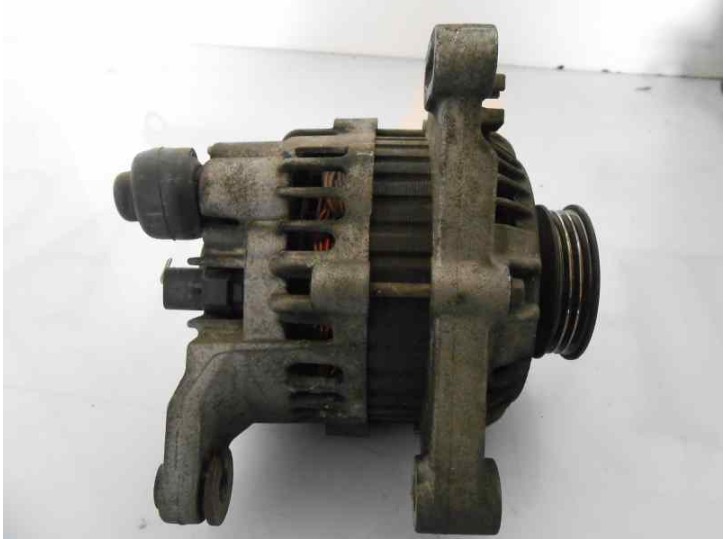 Replacement alternator for Renault Clio II Phase II (B/CB0) 1.2 OEM IAM reference A001TA2293 