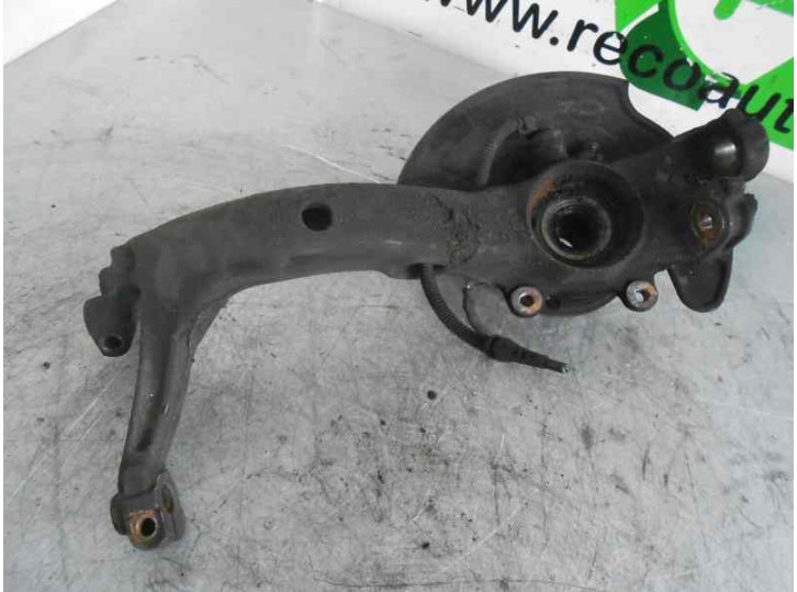 Recambio de mangueta delantera izquierda para audi a4 berlina (b5) 2.5 tdi referencia OEM IAM 8B0407257AE  