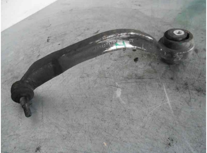 Recambio de brazo suspension inferior delantero izquierdo para audi a4 berlina (b5) 2.5 tdi referencia OEM IAM 