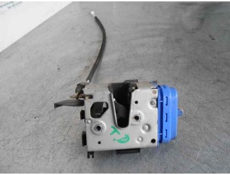 Recambio de cerradura puerta trasera derecha para audi a4 berlina (b5) 2.5 tdi referencia OEM IAM  BOMBA VACIO 4 PUERTAS