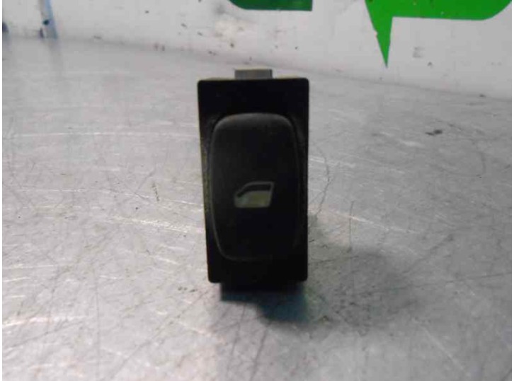 Recambio de mando elevalunas trasero derecho para peugeot 307 (s1) xt referencia OEM IAM 96360166XT 