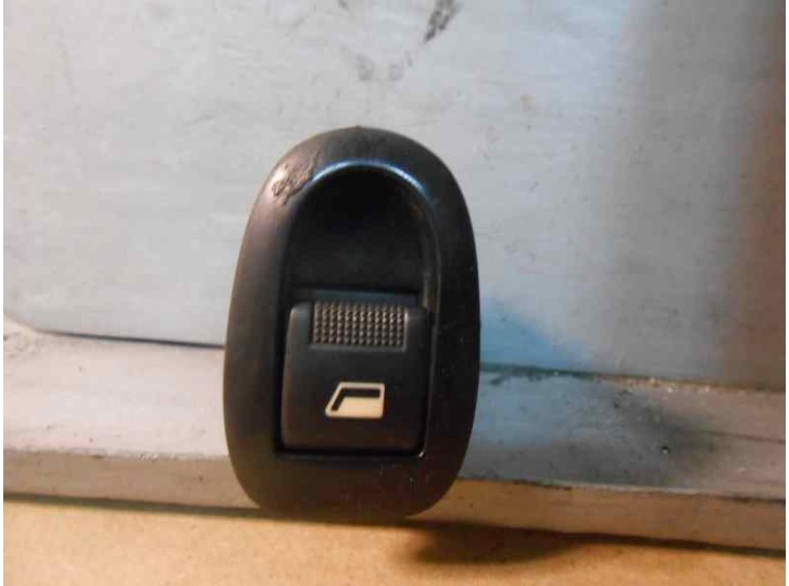 Recambio de mando elevalunas trasero derecho para peugeot 406 berlina (s1/s2) stdt referencia OEM IAM 