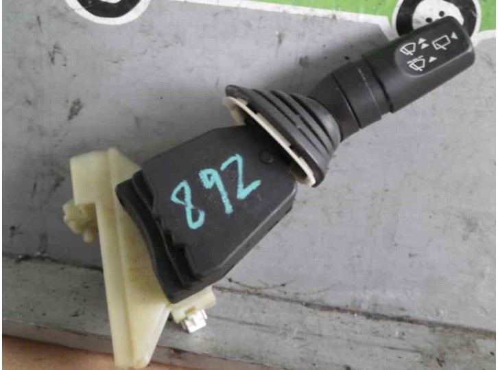Recambio de mando limpia para ford mondeo berlina (gd) 1.8 turbodiesel cat referencia OEM IAM 990303A1 
