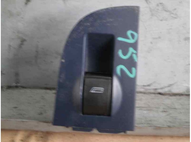 Recambio de mando elevalunas trasero derecho para audi a6 berlina (4b2) 2.8 v6 30v referencia OEM IAM 4B0959855 501690 