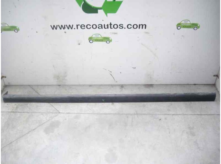 Recambio de faldon lateral para volvo v40 familiar diesel cat referencia OEM IAM SPOILER-TALONERA LAT. DCHA. DE PLASTICO 