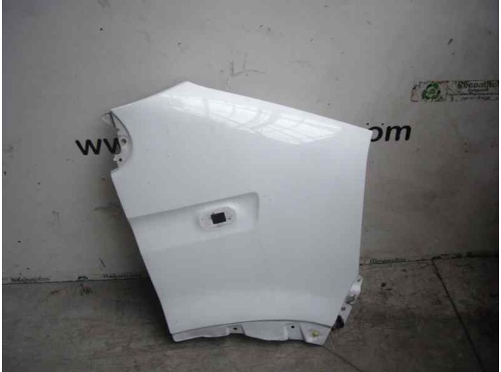 Replacement front right fender for Renault Master II Phase 2 closed box L2H2 closed box/high roof 3.5t referen
