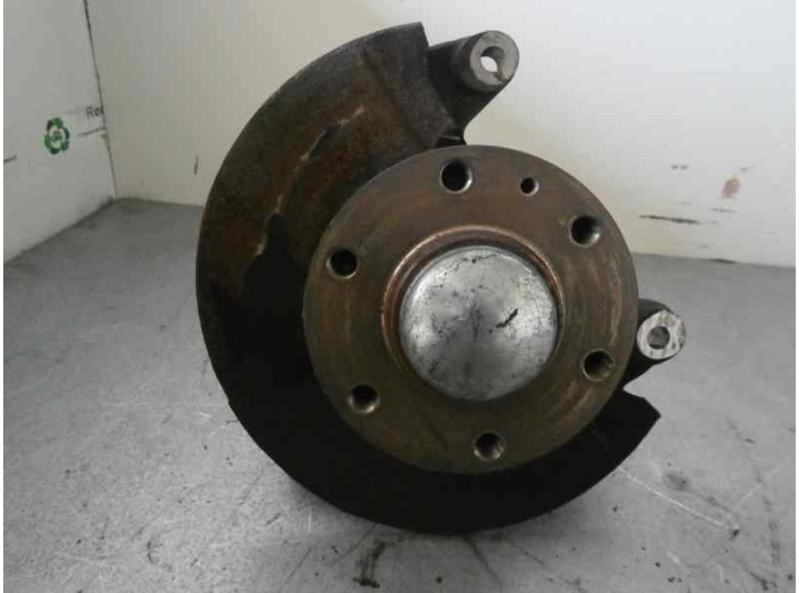 Recambio de mangueta delantera derecha para iveco c35 2.3 (116 cv/85kw) referencia OEM IAM AQ70DX 